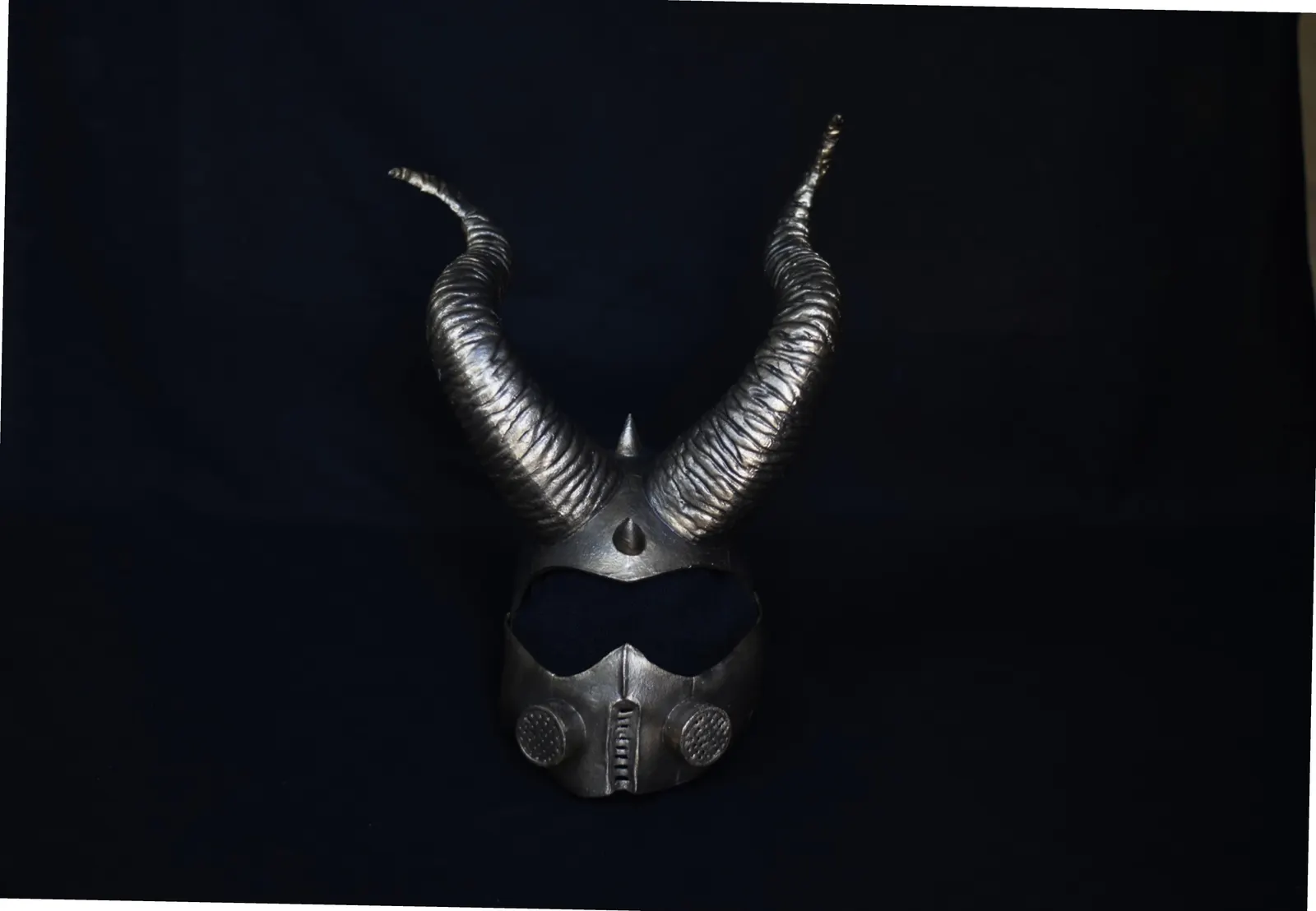 Casque à corne en plastazote - bronze